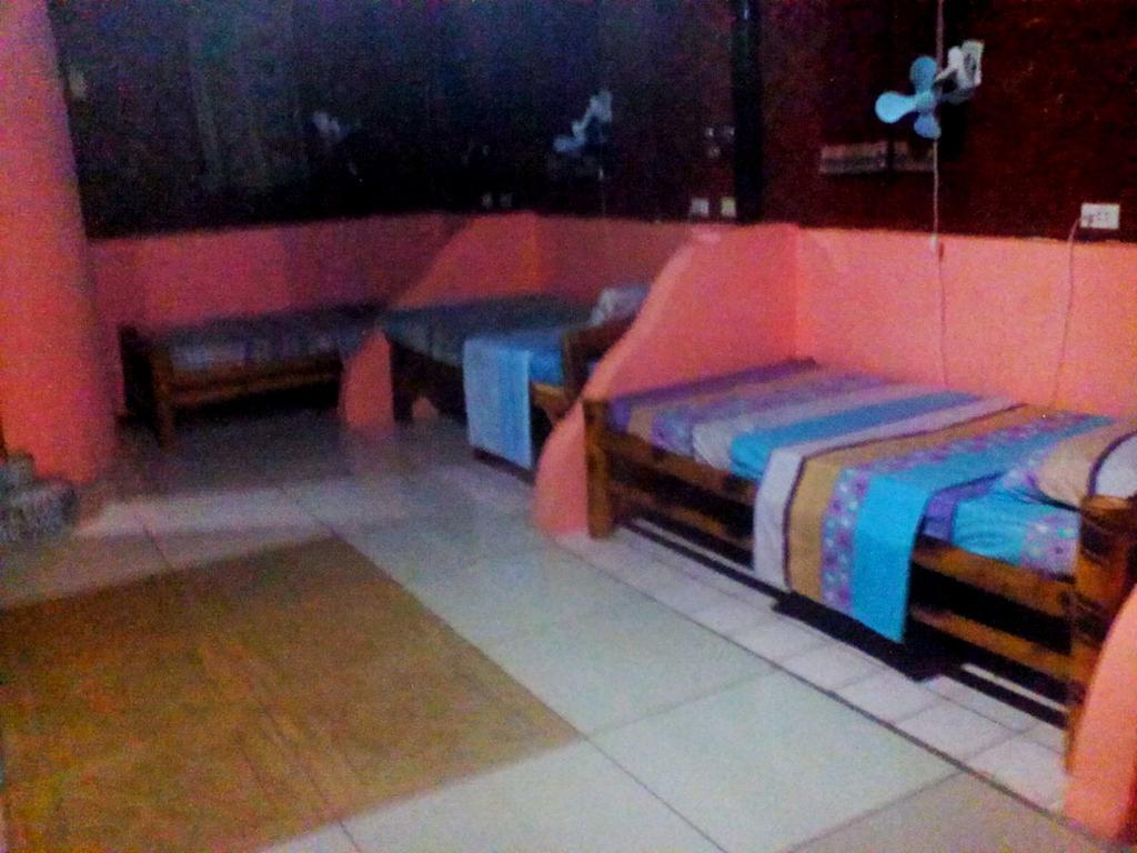 Lennon'S Place Backpacker Hostel Panglao Exterior foto